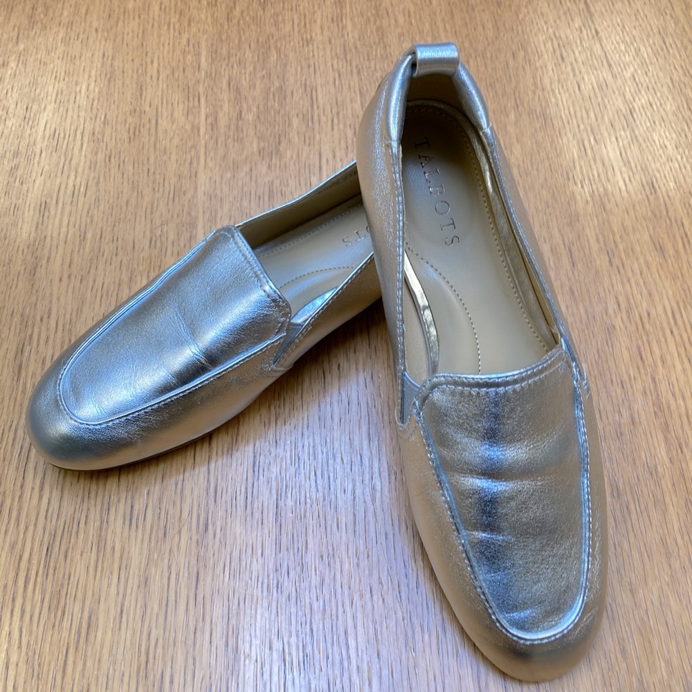 Talbots Metallic Silver Leather Flats 5.5